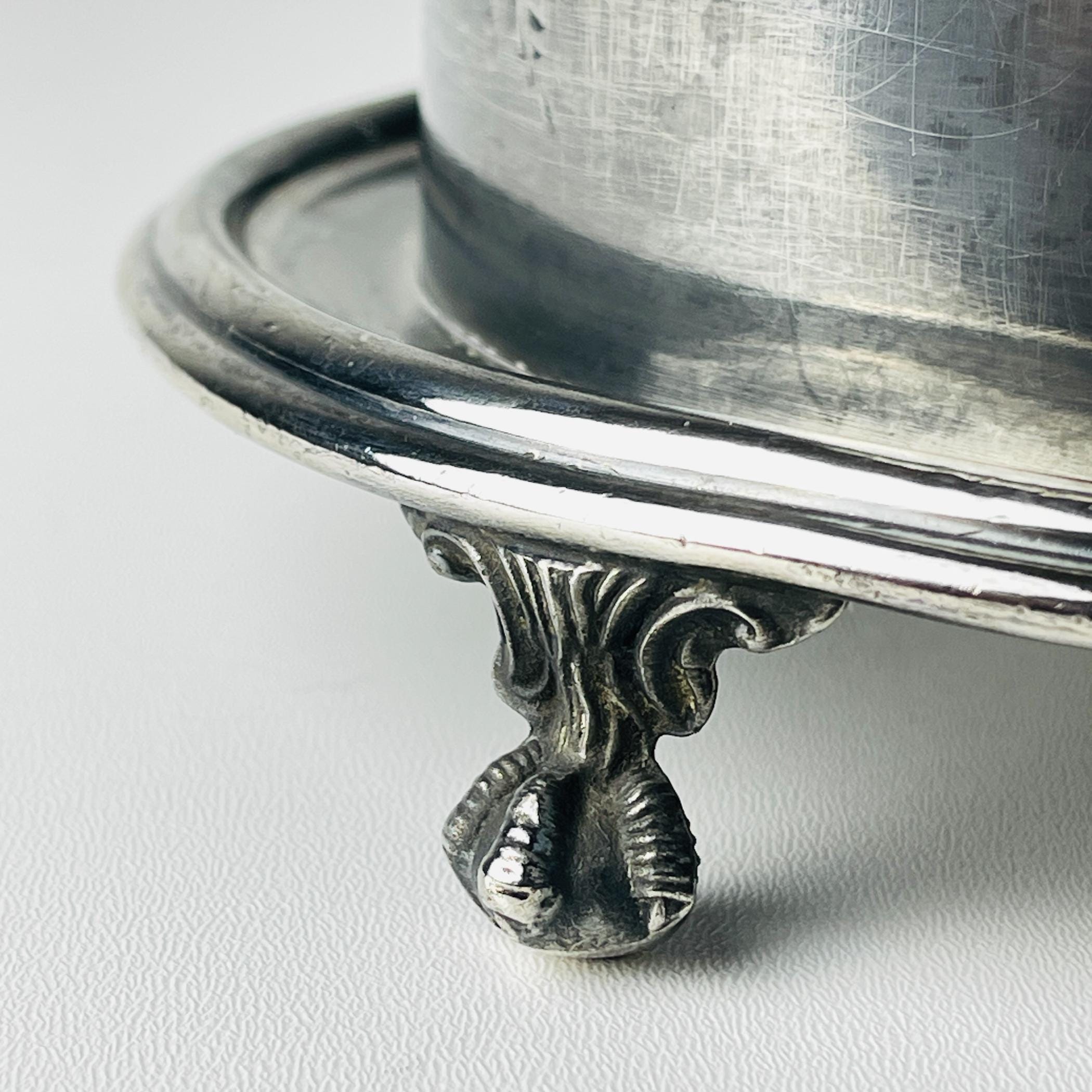 Original Antique silver plated biscuit box by James Deakin & Sons, Sheffield, England, 1890s