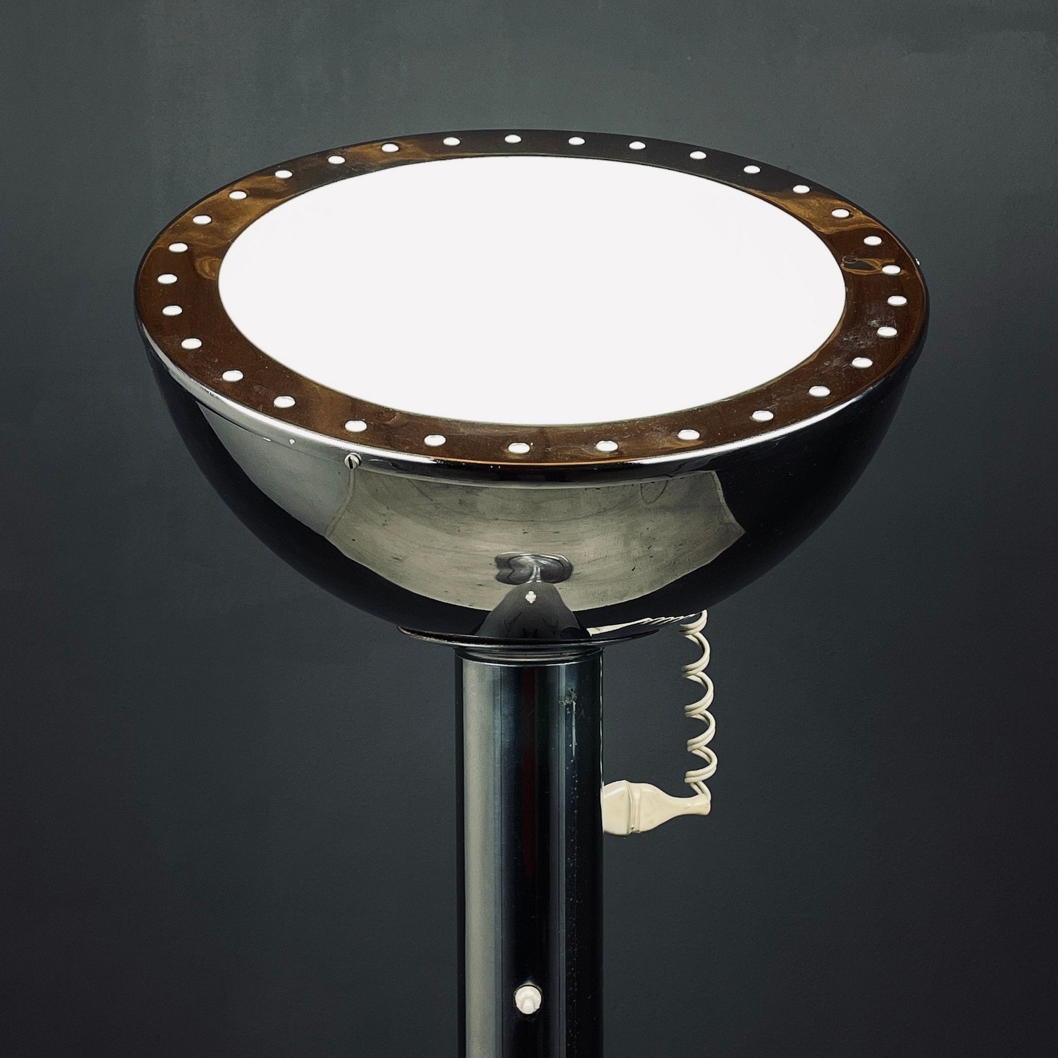 Metal floor lamp with magnet by Goffredo Reggiani Italy 1960s
