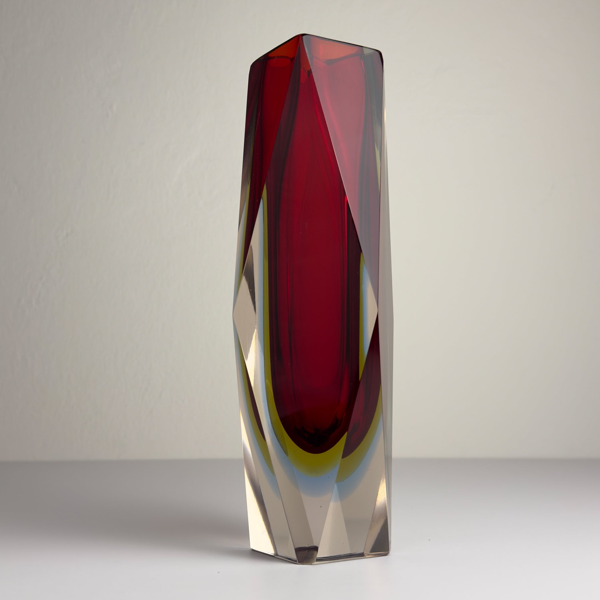 Sommerso red Murano glass vase, style Flavio Poli, Italy 1970s