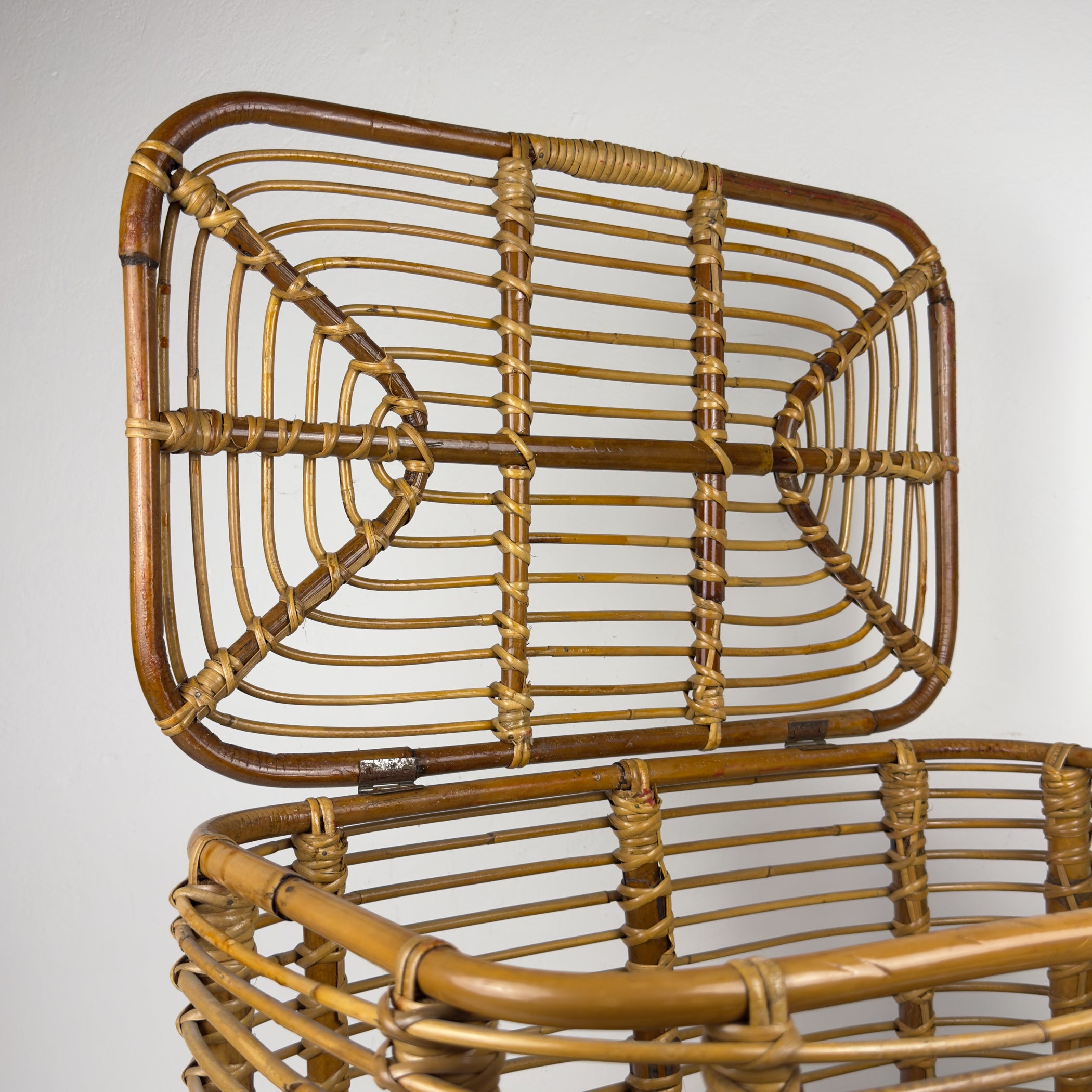 Vintage rattan basket, Italy 1960s