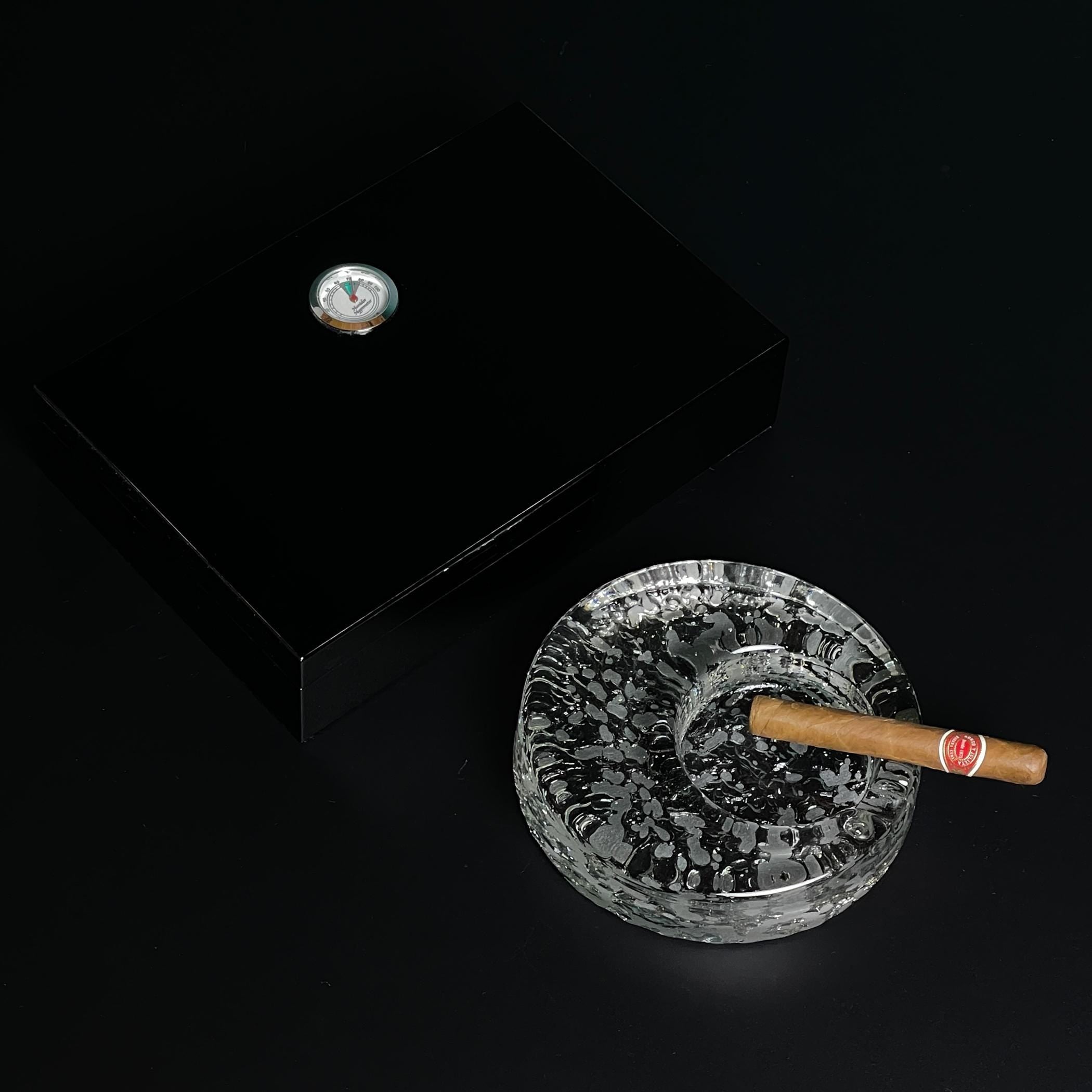 Vintage ice glass ashtray by Kosta Boda, Sweden, 1970s, Vintage Home Decor