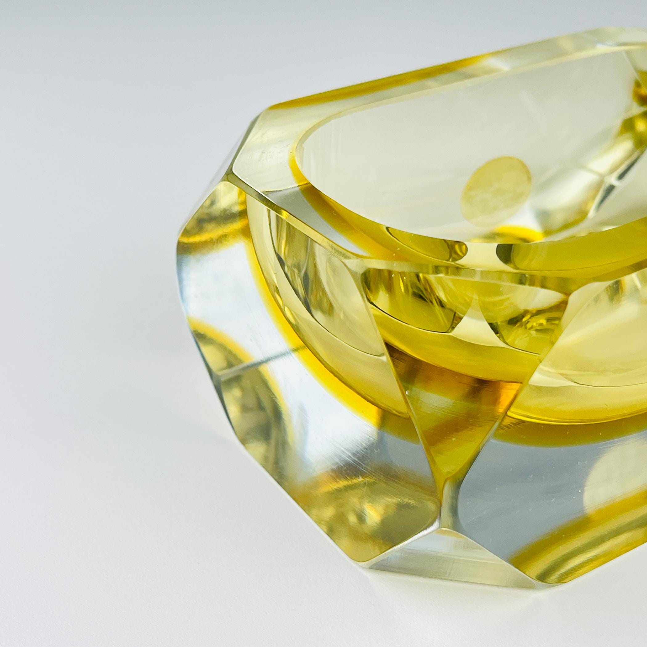 Original yellow murano glass ashtray by Bucella Cristalli Murano, Italy, 1970s, Vintage Home Decor