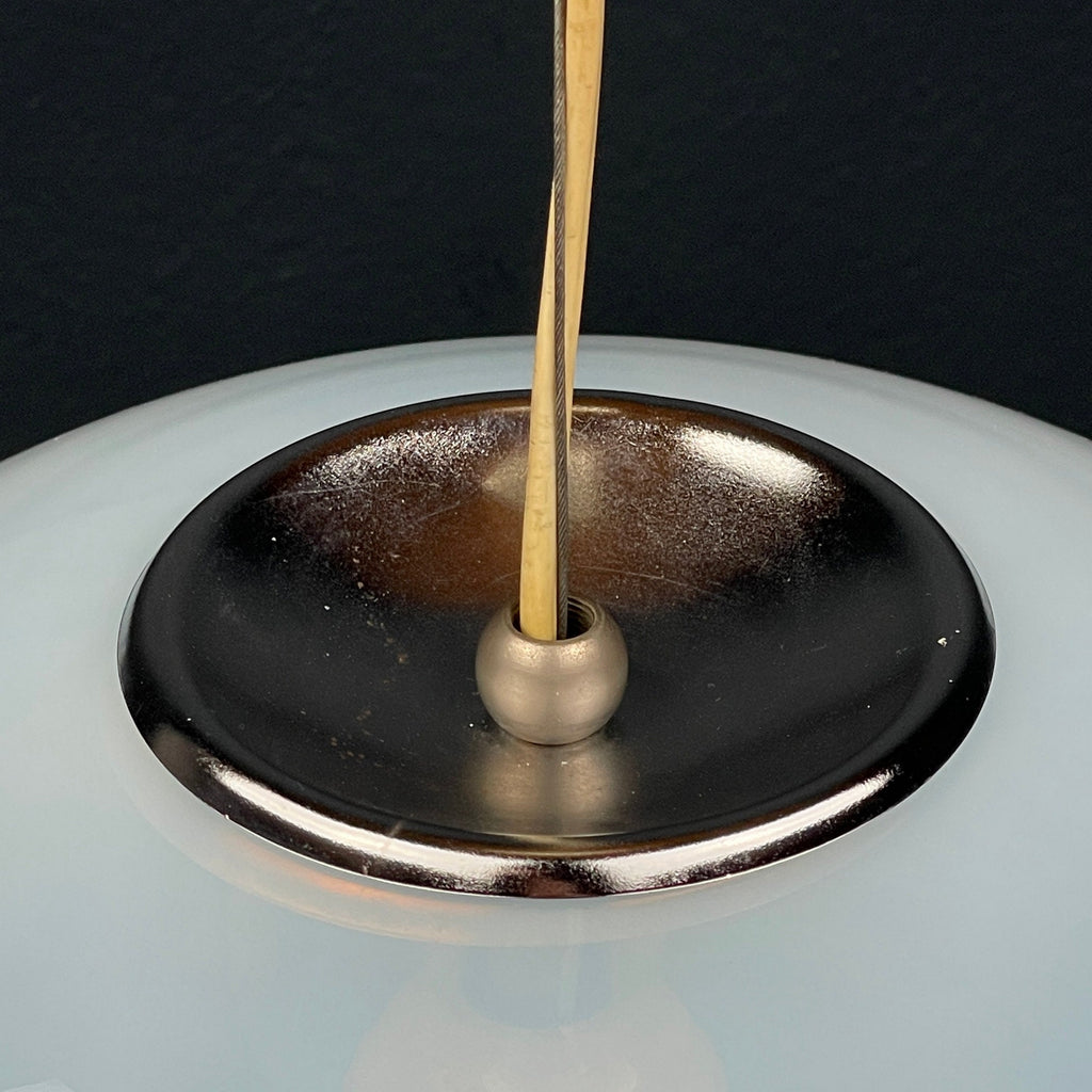 Murano pendant lamp Egg by Leucos, Italy 1960s Mid-century italian modern lighting
