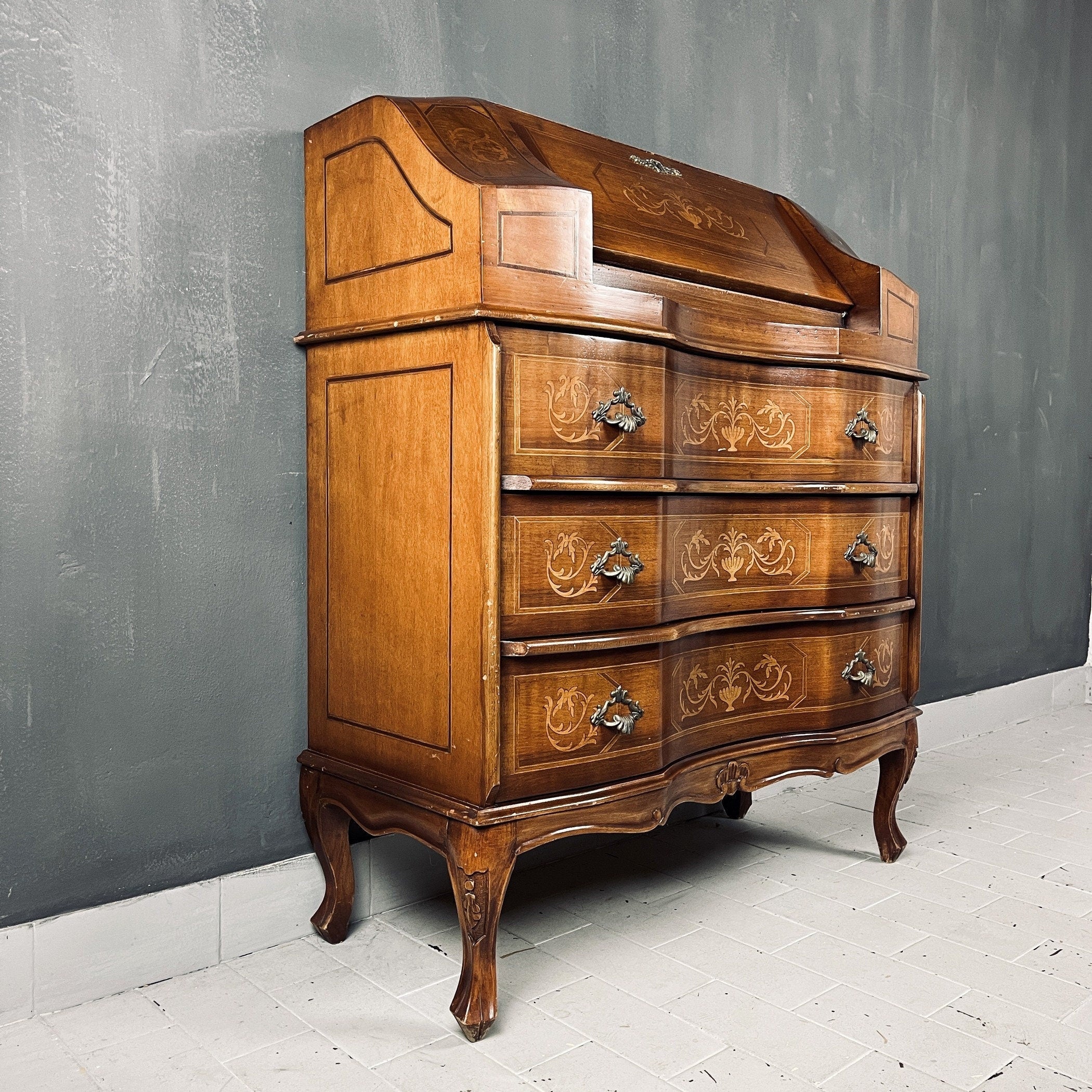 Vintage dresser commode secretaire bureau Italy 1960s furniture antique style chest of drawers