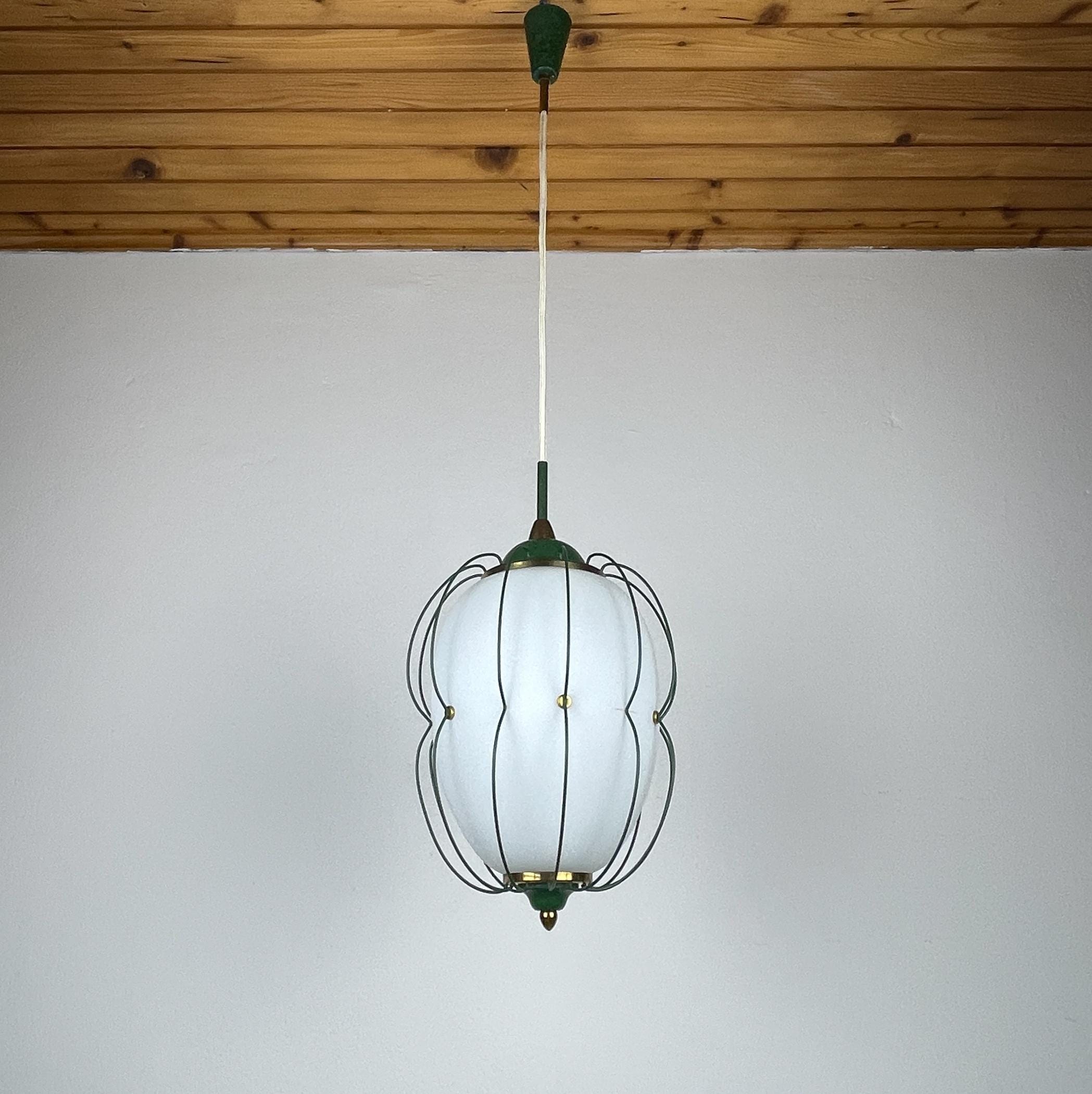 Chandelier by Angelo Lelii for Arredoluce, Italy 1958, Opaline glass and brass