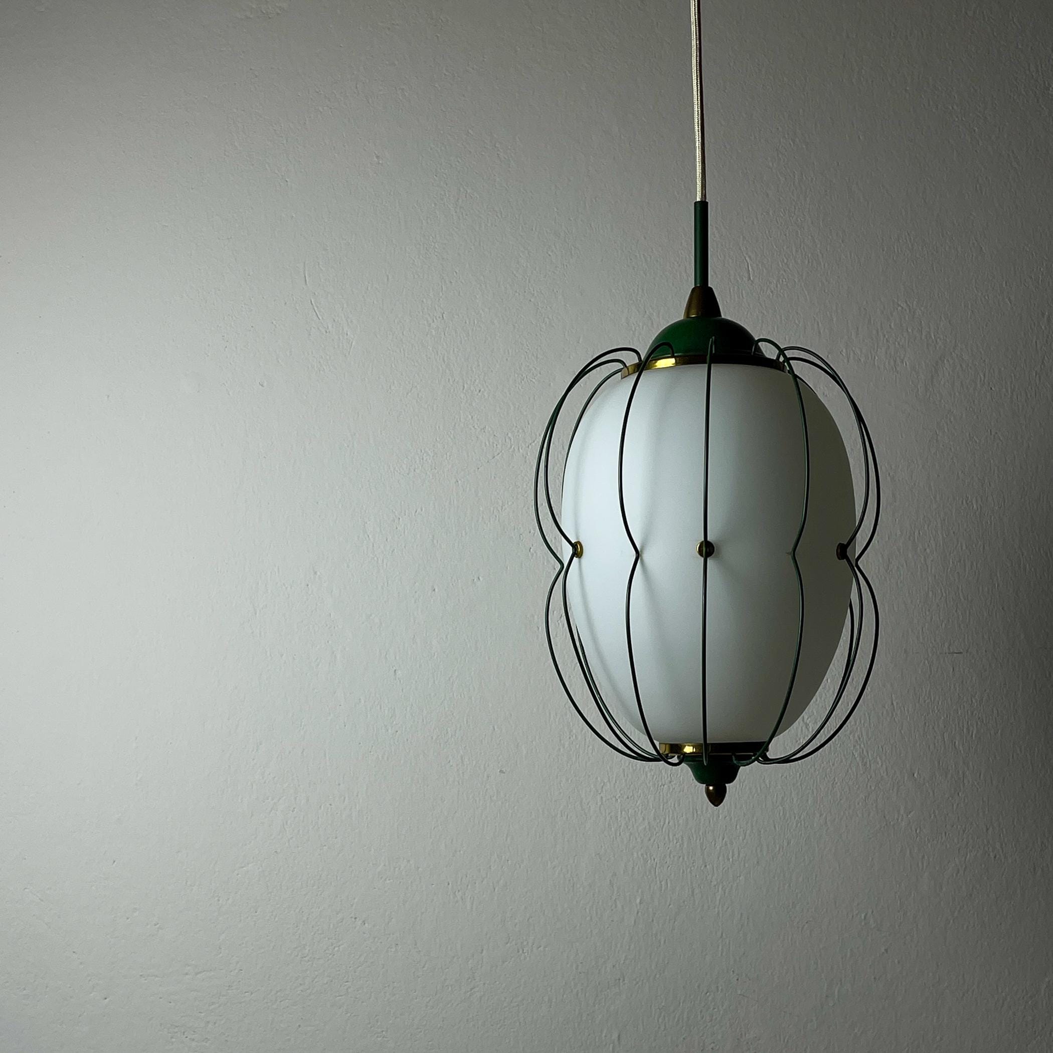 Chandelier by Angelo Lelii for Arredoluce, Italy 1958, Opaline glass and brass