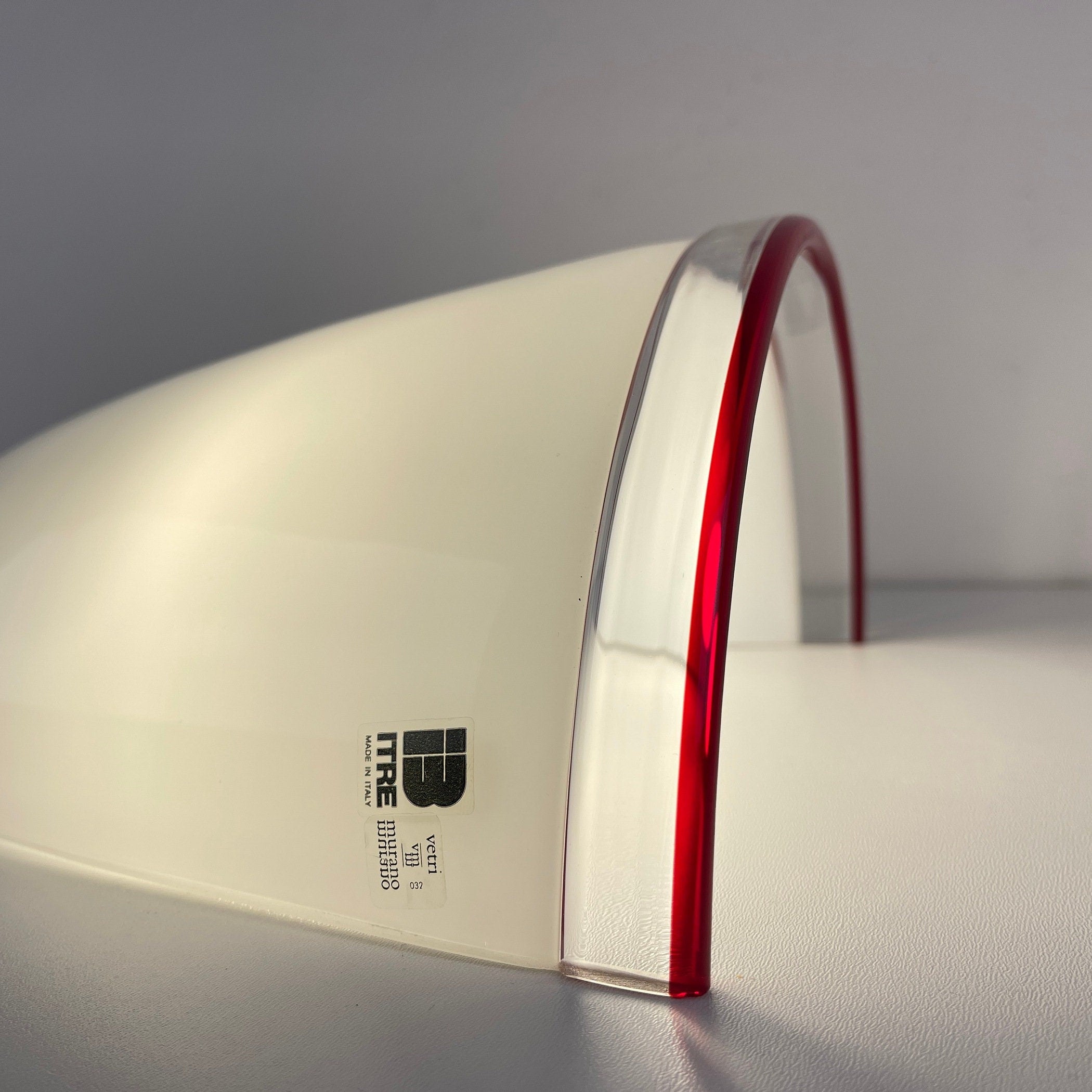 Vintage white and red murano wall lamp by ITRE, Italy 1980s MCM murano sconce