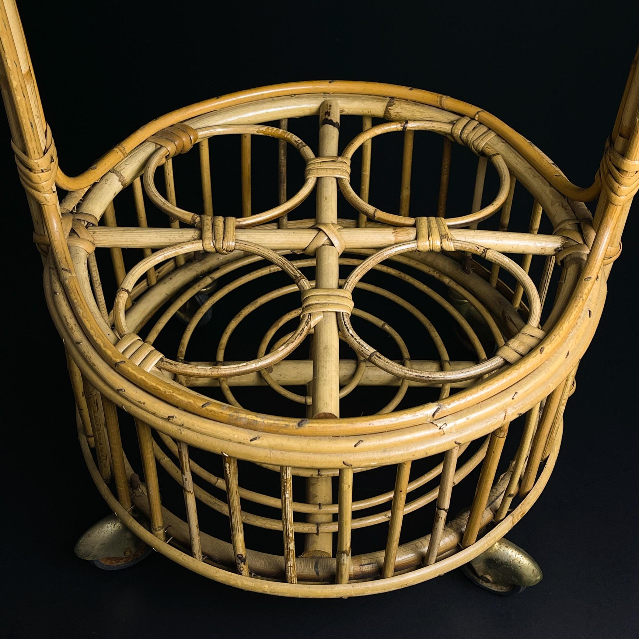Vintage bamboo & rattan round service bar cart, Italy 1960s