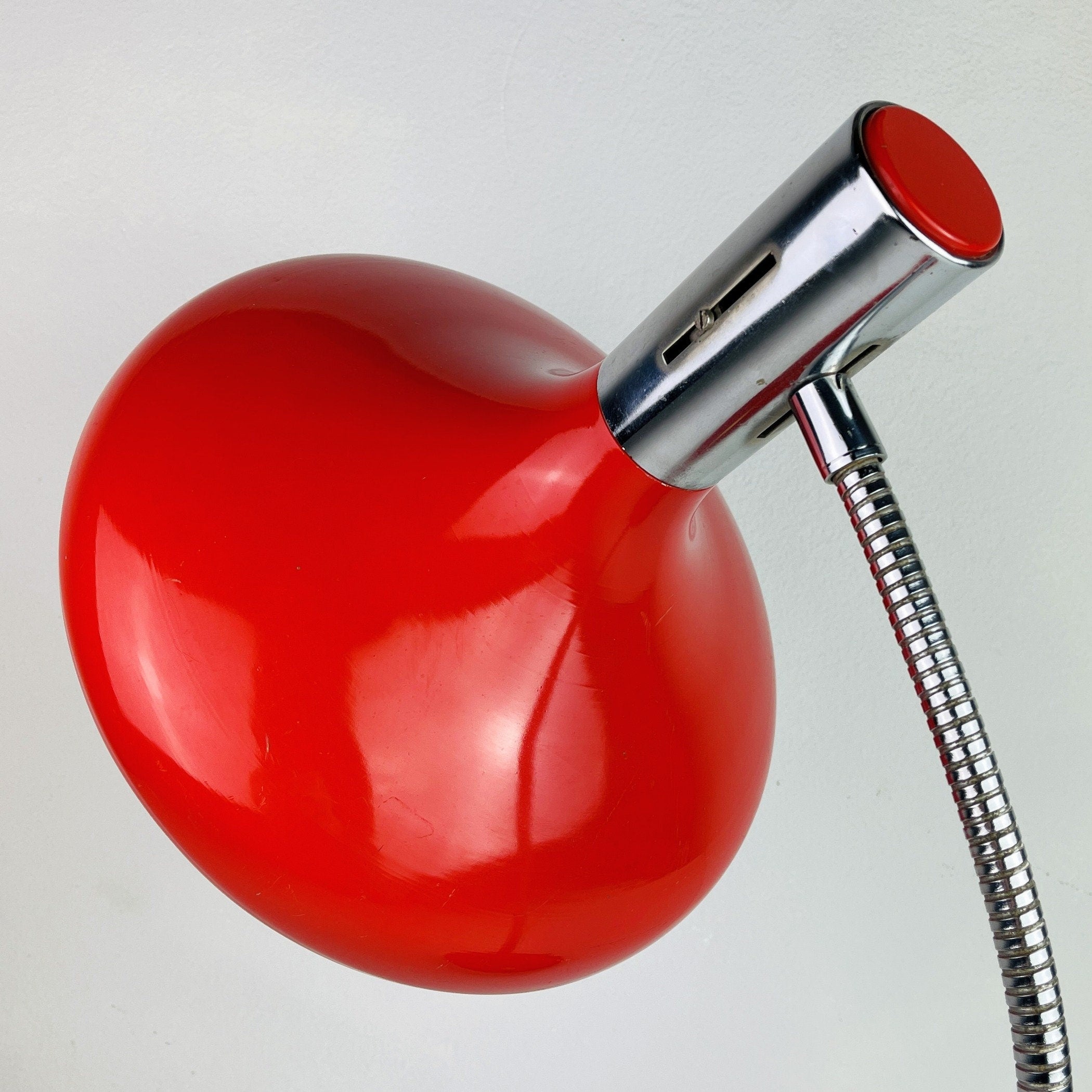 Mid-century red desk lamp Italy 1960s Vintage gooseneck lamp