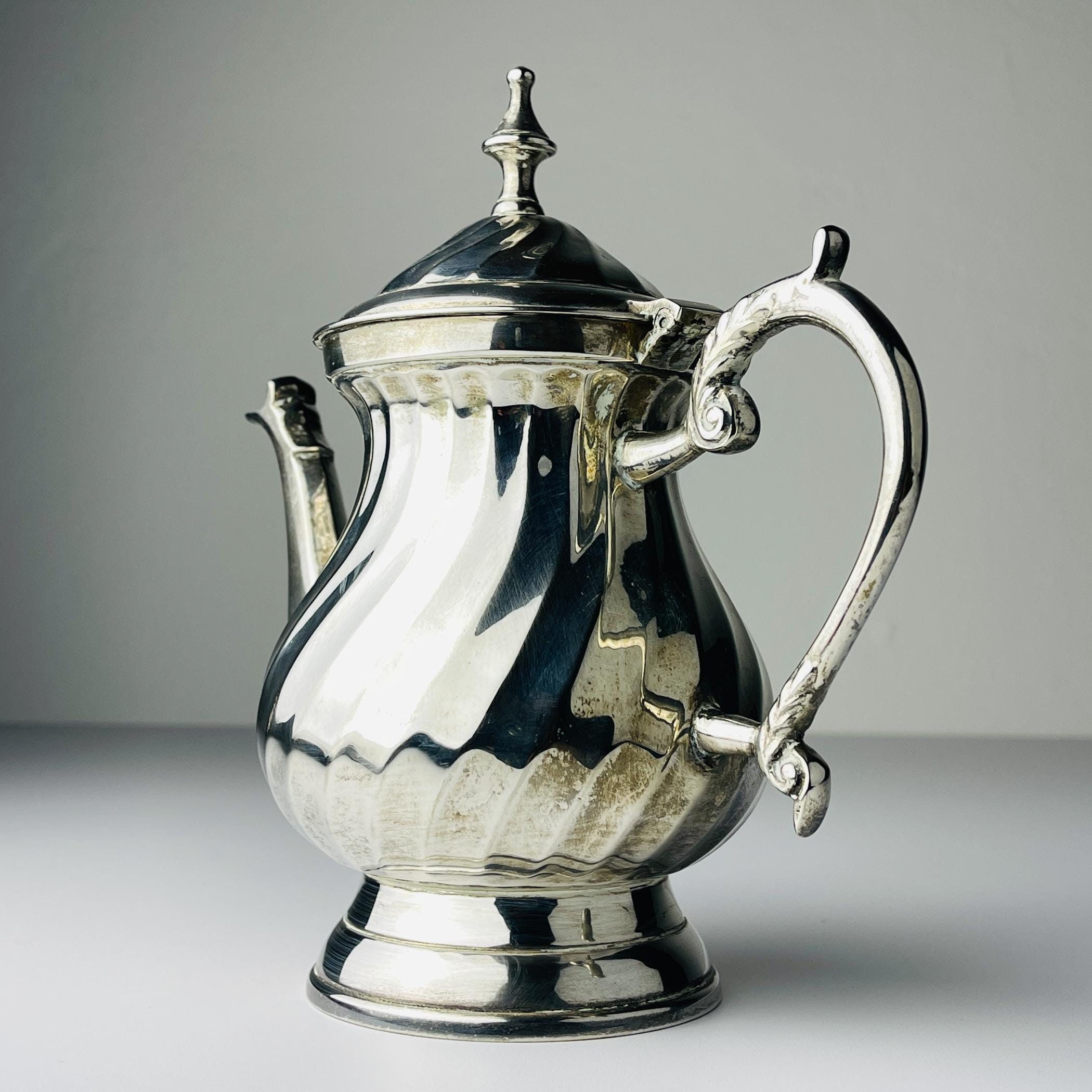 Vintage silver plated teapot by Royal Sheffield, England, 1950s, Vintage home decor