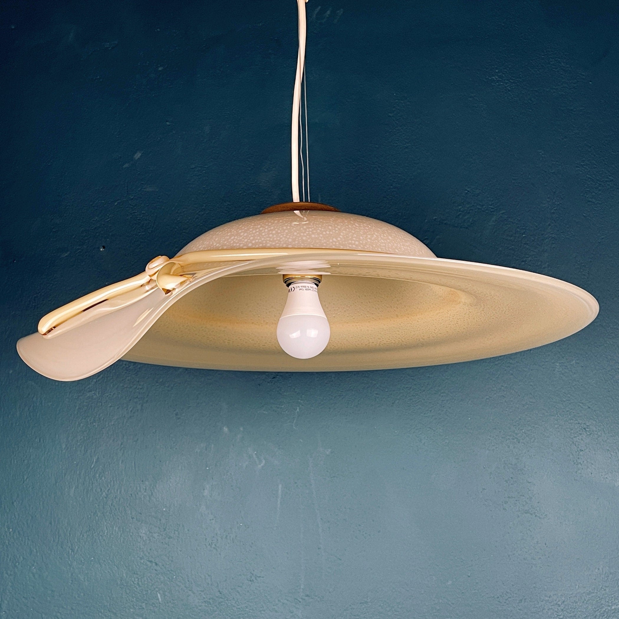 Murano pendant lamp woman's wide-brim-hat Italy 1970s Mid-century italian lighting