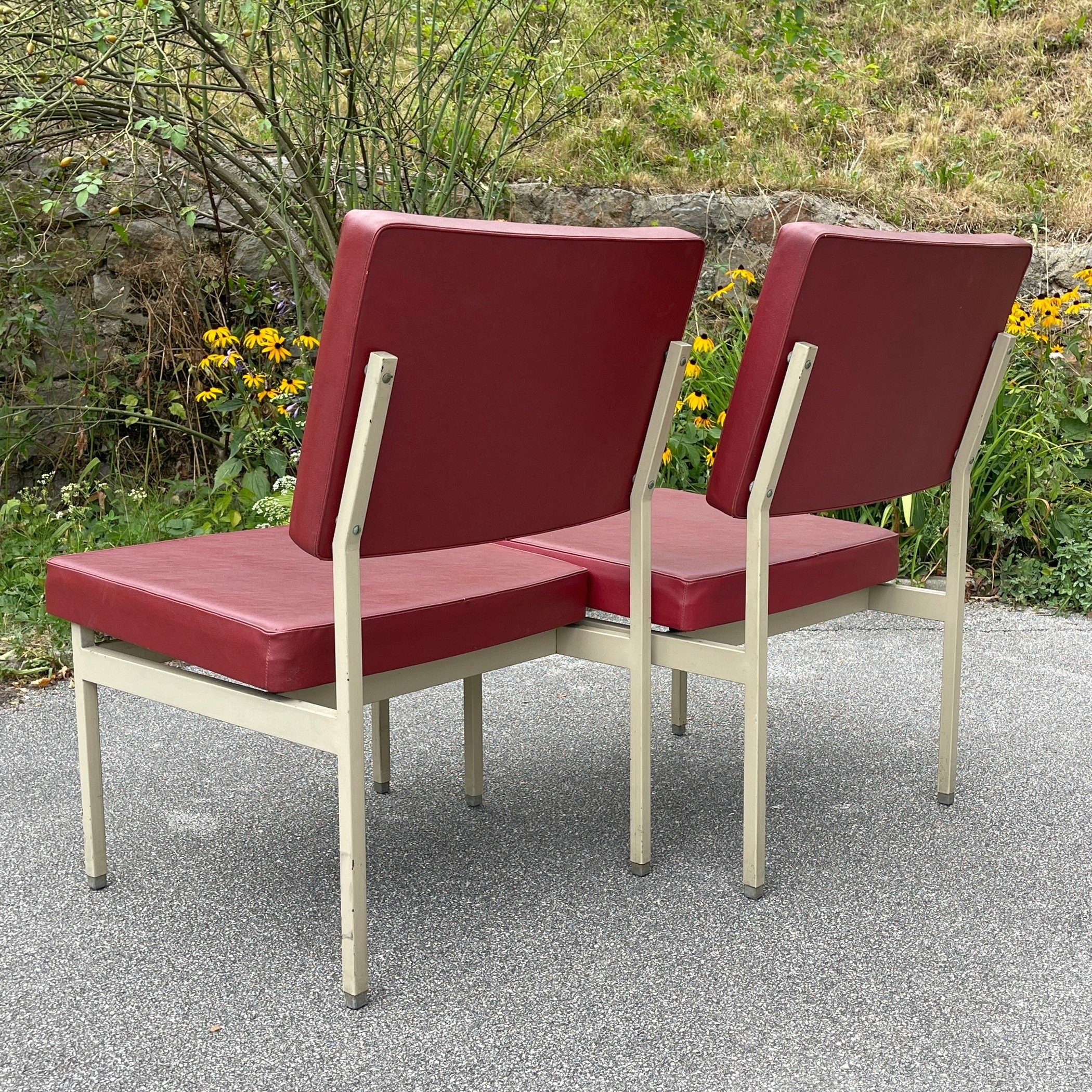Vintage Anonima Castelli Lounge Chairs & Coffee Table: Italian Mid-Century Modern Set