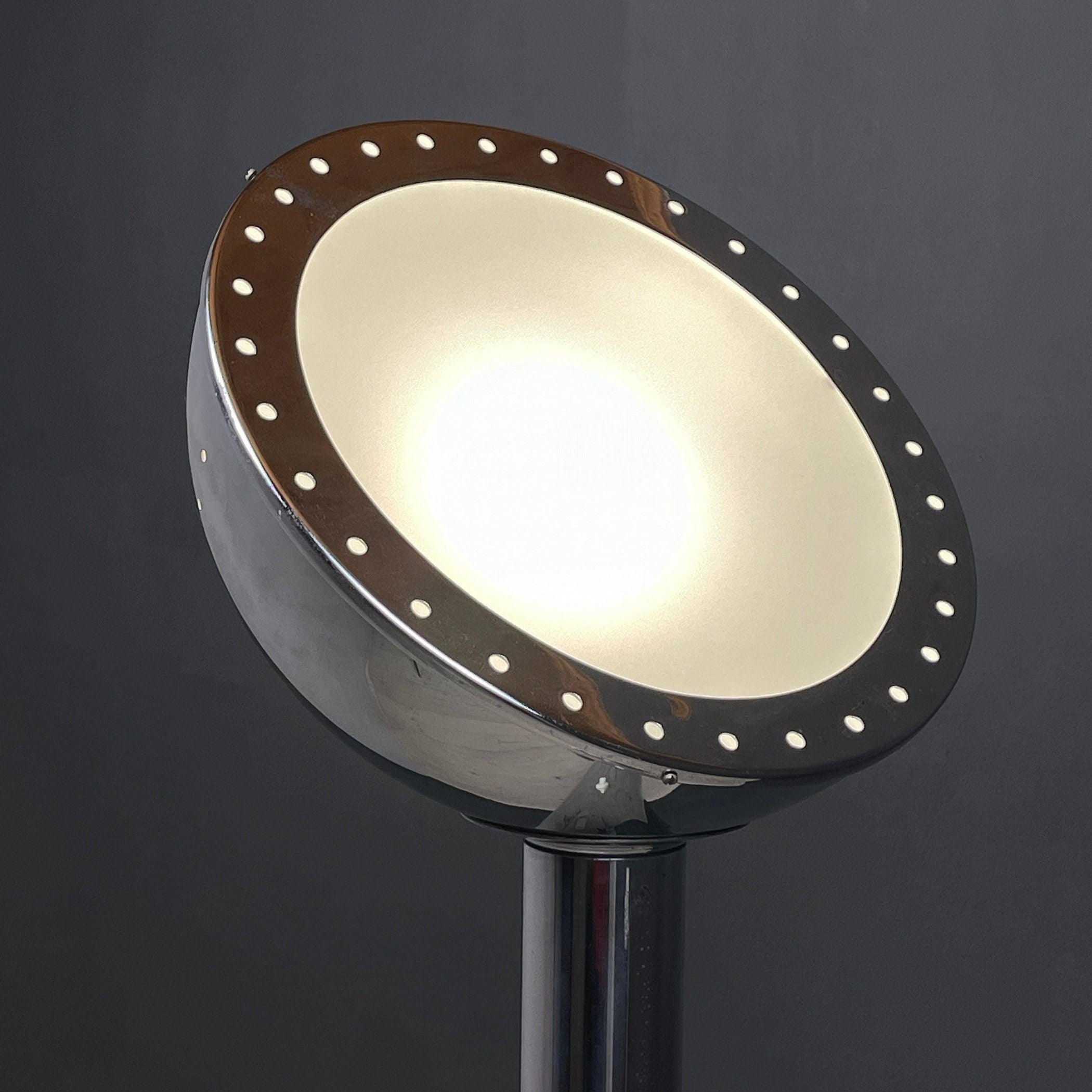 Metal floor lamp with magnet by Goffredo Reggiani Italy 1960s
