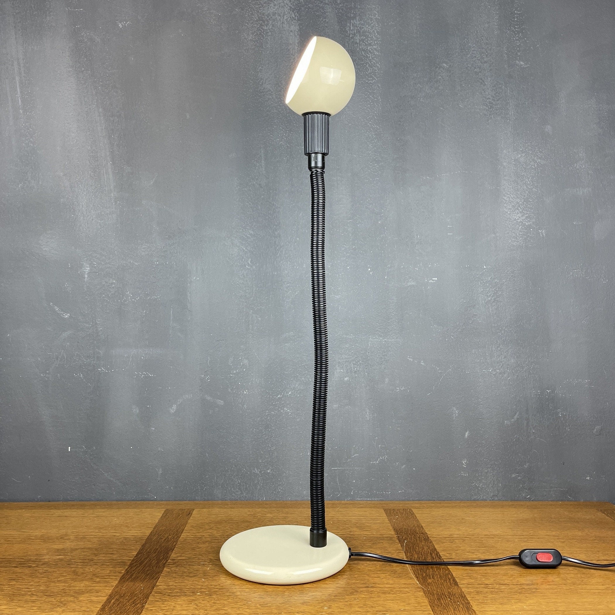 Retro beige desk lamp Italy 1980s Goose table lamp