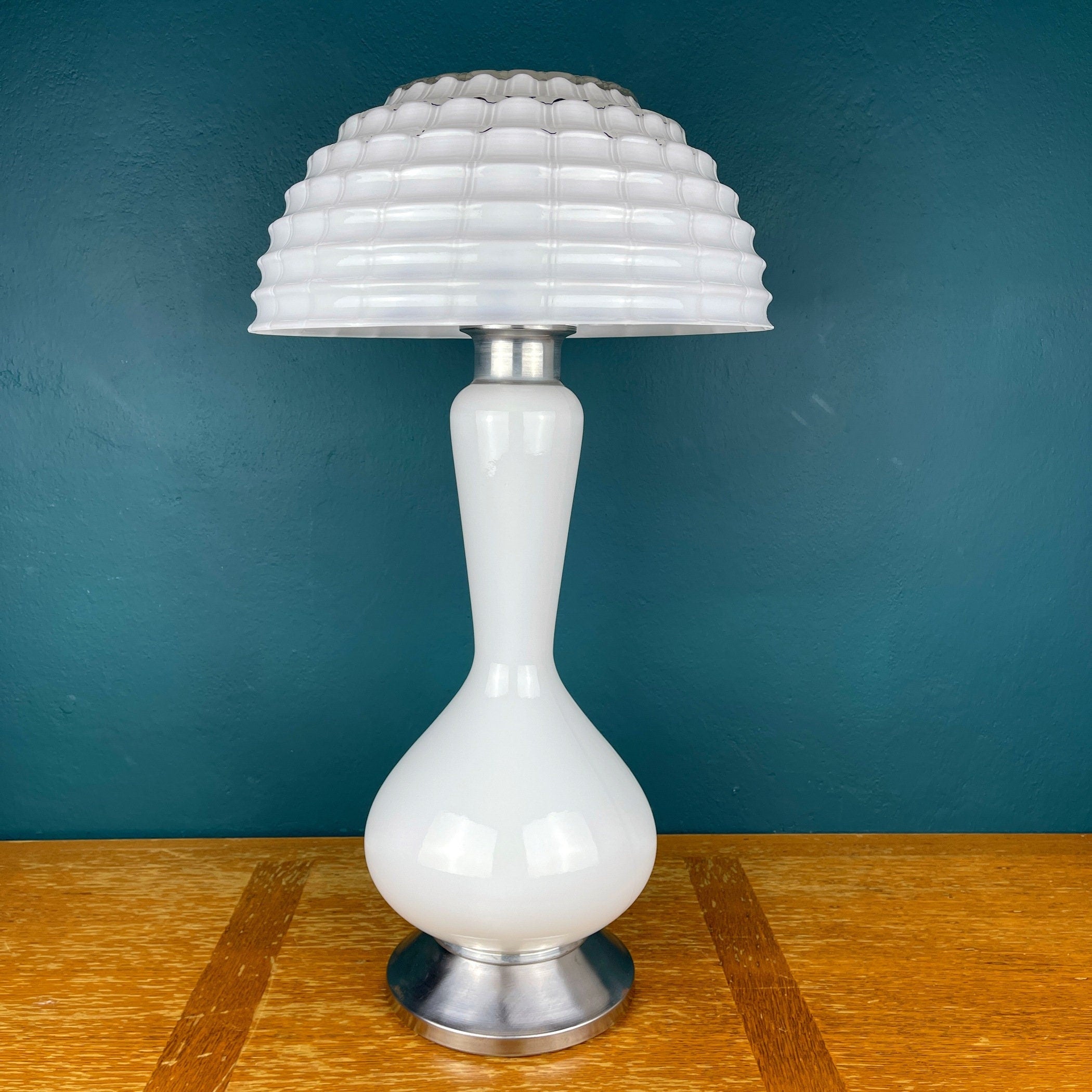 Large white Murano table lamp Mushroom Italy 1970s Mid-century italian modern