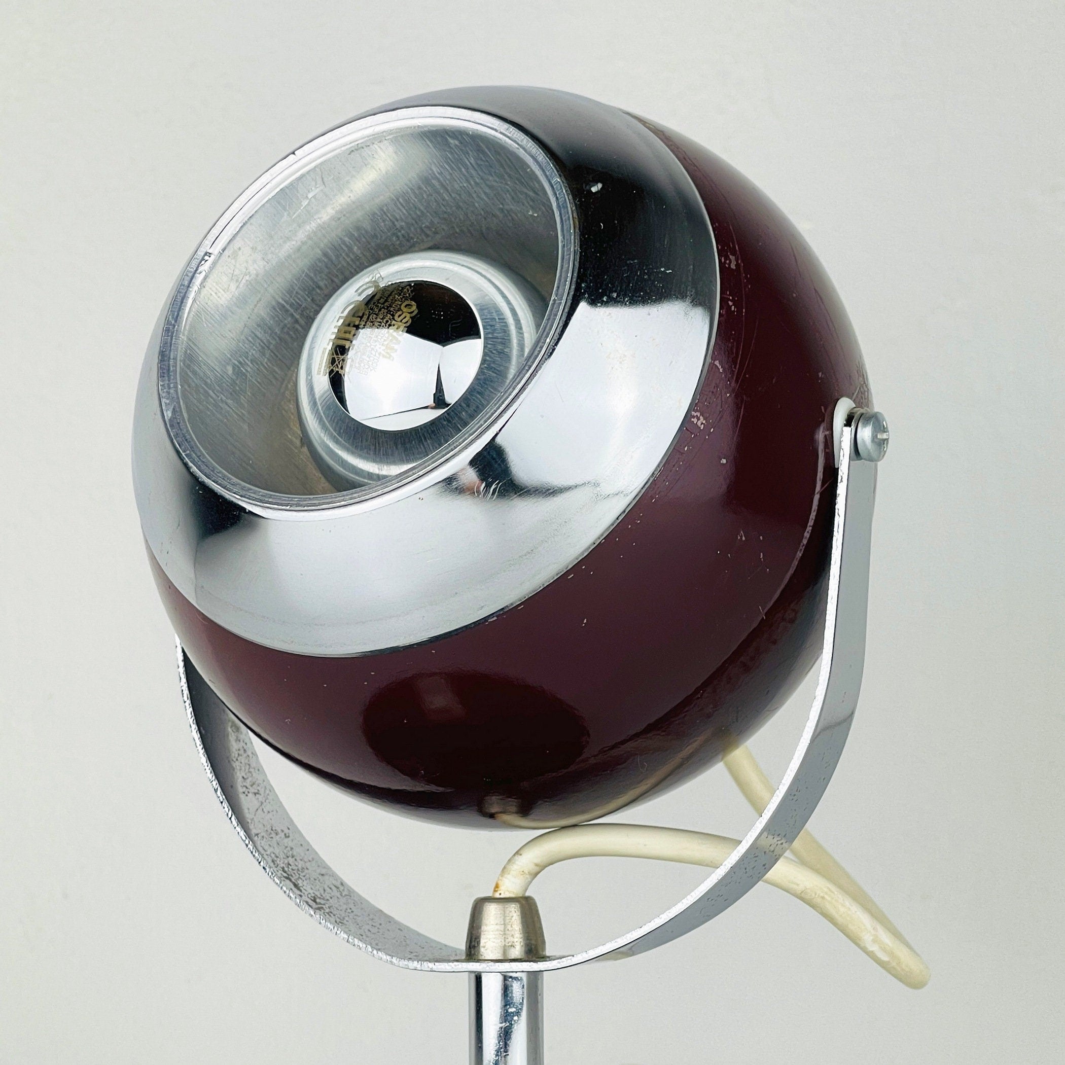 Mid-century cherry desk lamp Eyeball Italy 60s Retro lighting Space Age Atomic