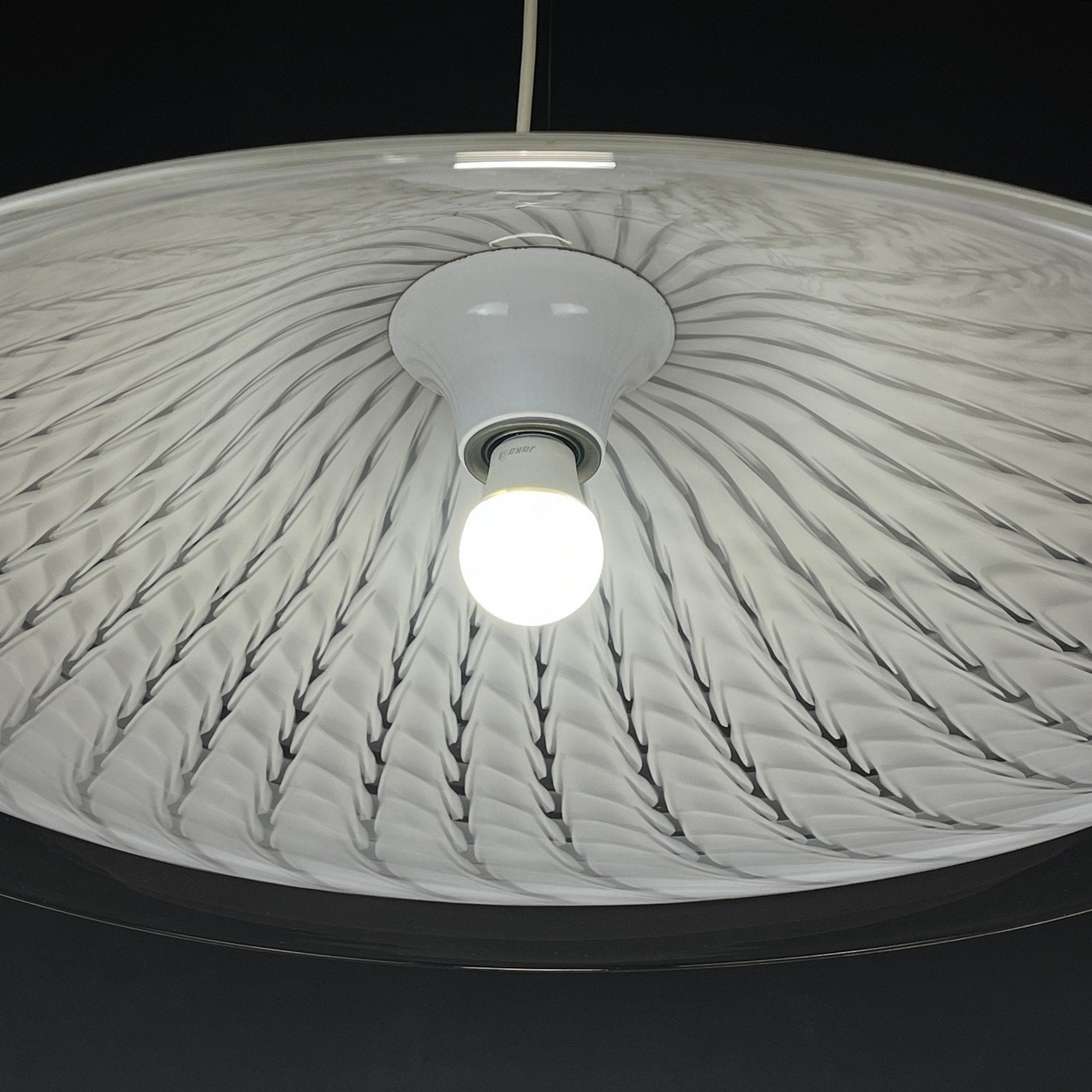 Vintage swirl Murano glass pendant lamp Italy 1970s White Mid-century Lighting Vintage chandelier