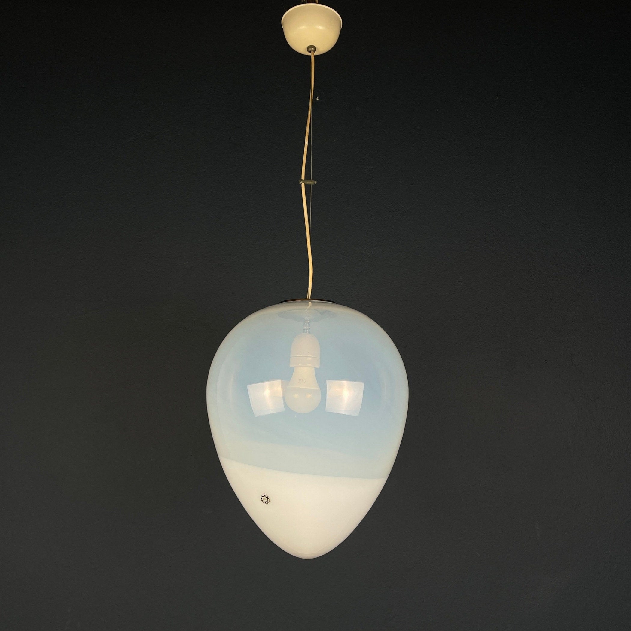 Murano pendant lamp Egg by Leucos, Italy 1960s Mid-century italian modern lighting
