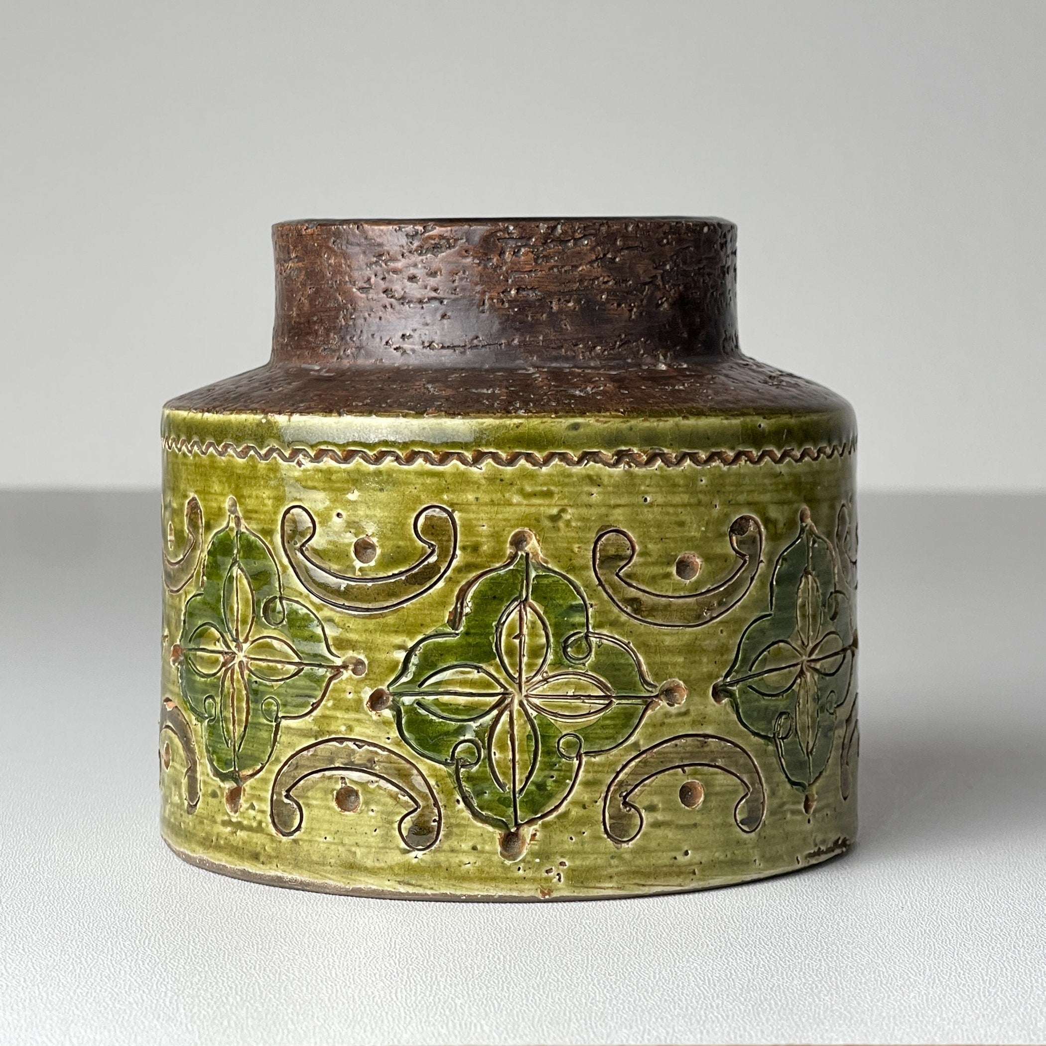 Vintage small ceramic vase, design Aldo Londi, Bitossi, Italy 1970s, Mid-century home decor