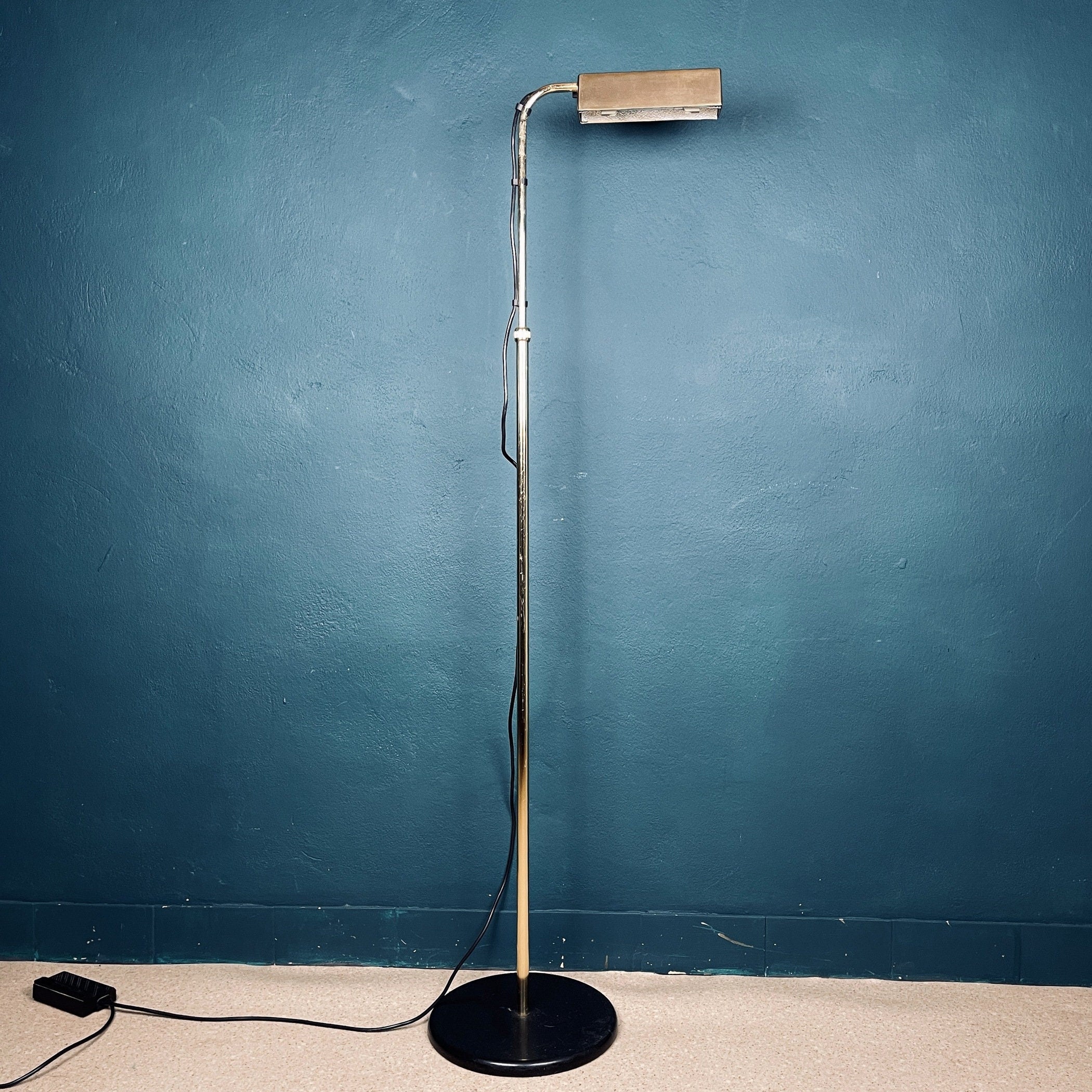 1970s Relux Milano Brass Floor Lamp: Mid-Century Modern Italian Lighting
