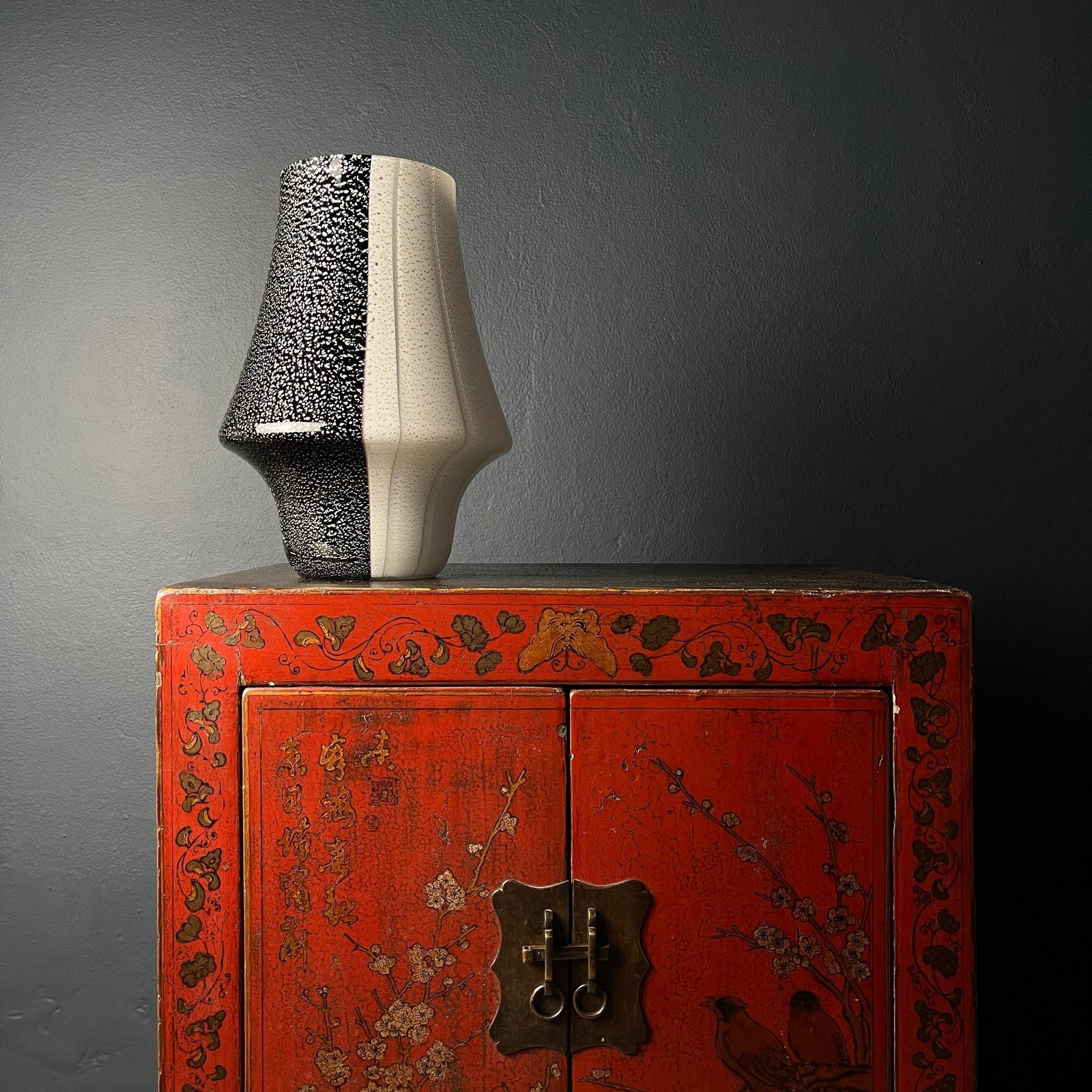Black white murano table lamp Mushroom Italy 1980s MCM modern