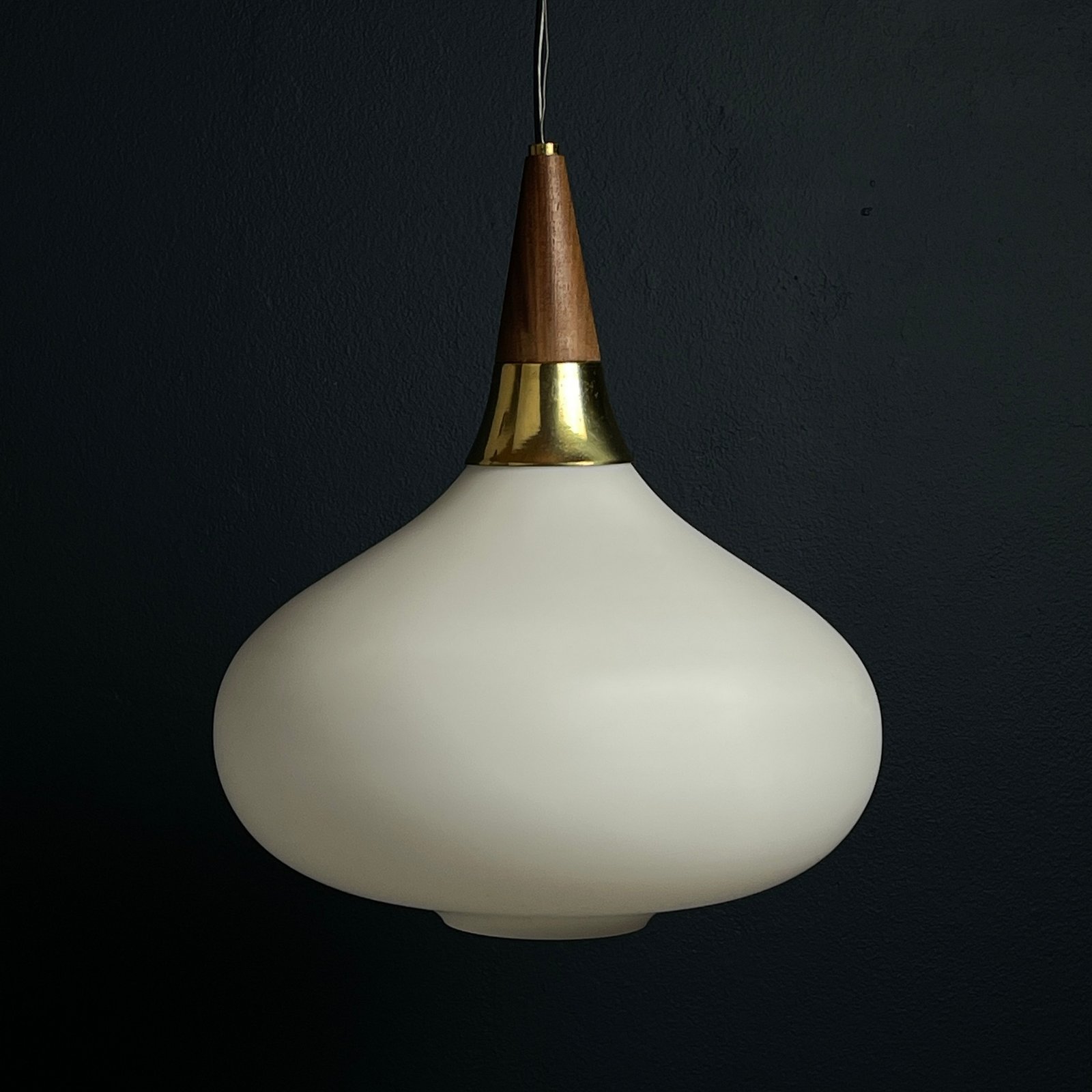 Mid-century Modern pendant lamp by Stilnovo, Italy 1950s