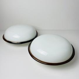 1 of 2 Vintage murano glass ceiling or wall lamp Italy 1980s White and Brown Ronda UFO Space age Retro italian design lighting