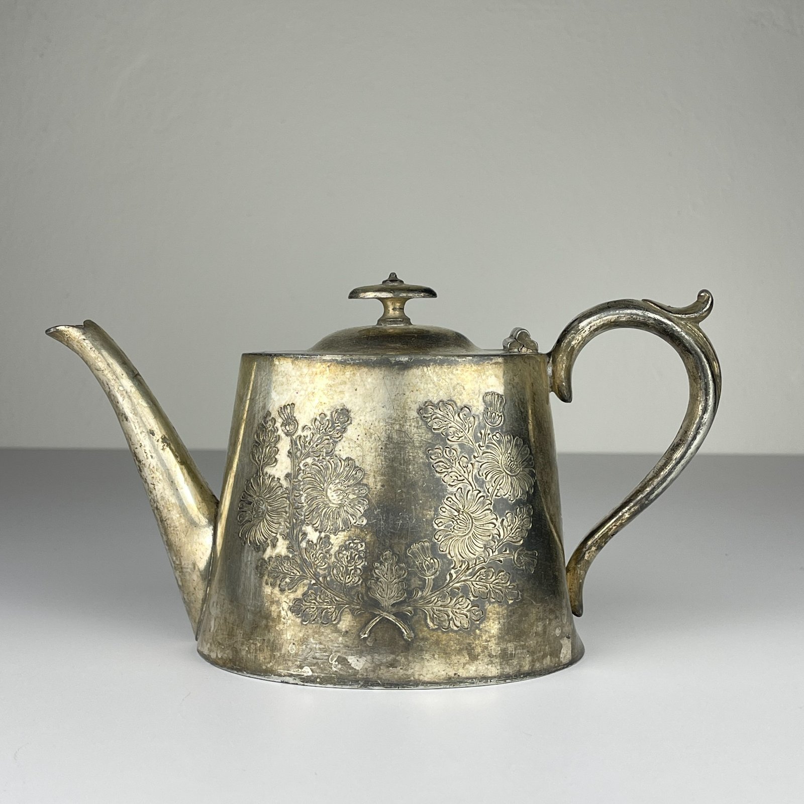 Antique silver plated teapot by Sheffield, England, 1890-1910s