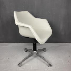 Mid-century Swivel Desk or Office Armchair Robin & Lucienne Day for Castelli Licenza Hille Italy 1970s