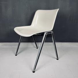 Set of 4 mid-century white dining chairs Modus by Osvaldo Borsani for Tecno Italy 1970s Modernist Italian Loft Office