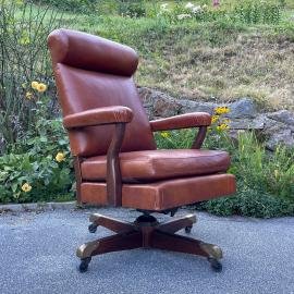 Vintage high back leather executive chair USA 1988 Classic swivel recline armchair Judges chair Mid-century modern