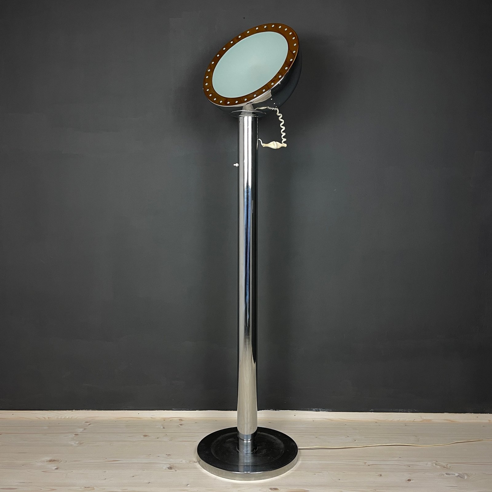 Metal floor lamp with magnet by Goffredo Reggiani Italy 1960s