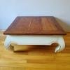 Club table